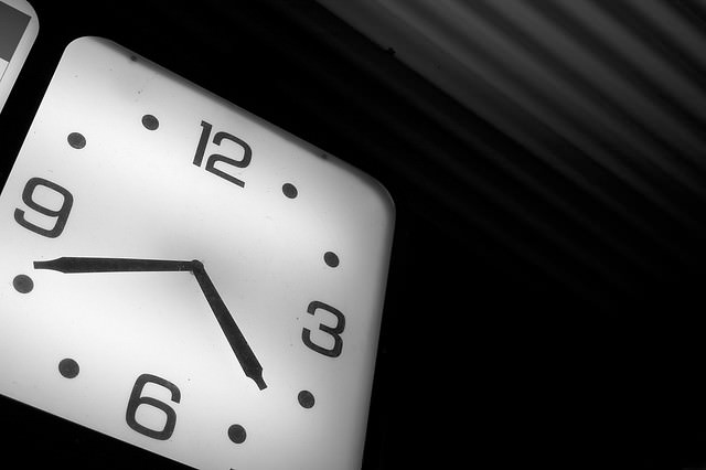 Dumb Mistake #5: Arriving to Set Late Clock