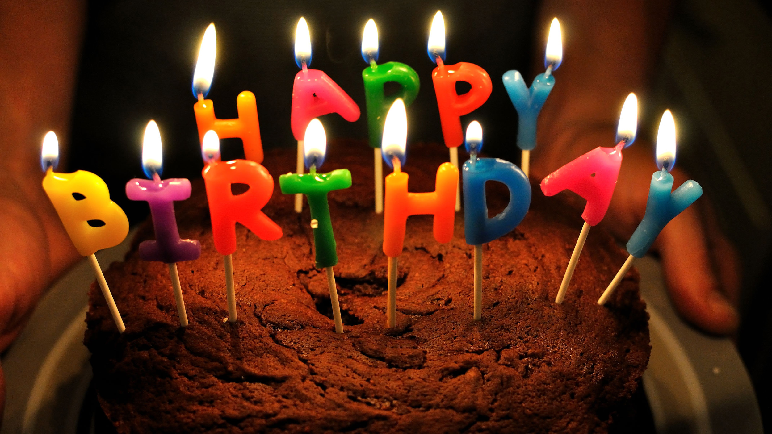 Включи видео happy birthday. С днем рождения. Свечи для торта. Фото с днём рождения. Торт с днем рождения!.